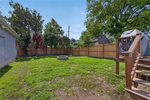 Exterior - 51 Brockley Rd, Irondequoit, NY 14609 photo 5 of 12