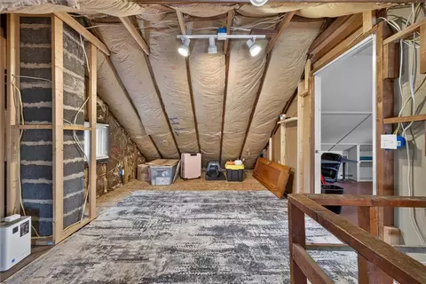 Entry Way - 51 Brockley Rd, Irondequoit, NY 14609 photo 3 of 4