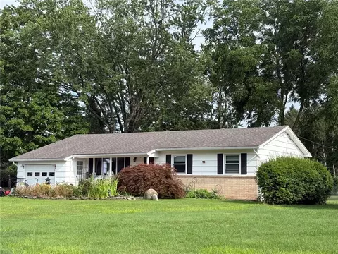 244 Erath Dr, Greece, NY 14626