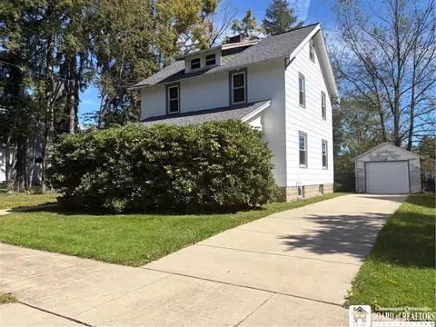 53 New York Ave, Busti, NY 14750