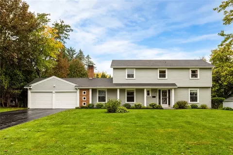 29 Alta Vista Dr, Rochester, NY 14625