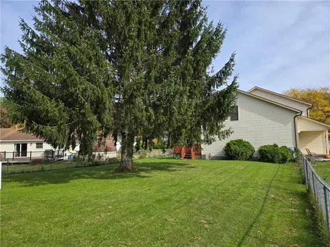 Exterior - 2 Cheshire Ln, Gates, NY 14624 photo 4 of 11
