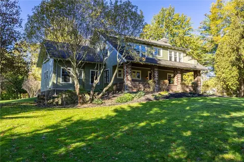35 Long Meadow Cir, Pittsford, NY 14534