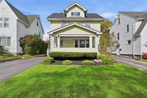 Exterior - 240 Hurstbourne Rd, Irondequoit, NY 14609 photo 6 of 8