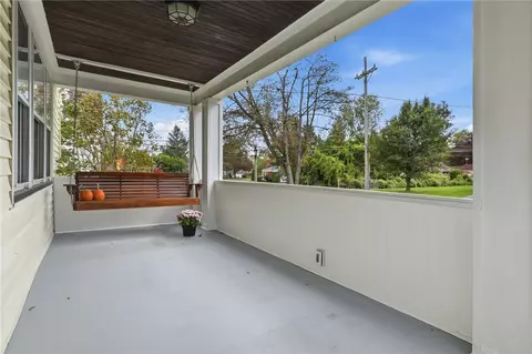Exterior - 240 Hurstbourne Rd, Irondequoit, NY 14609 photo 2 of 8