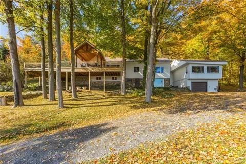 6062 State Route 21, South Bristol, NY 14512