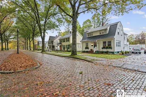 21 Clyde Ave, Jamestown, NY 14701