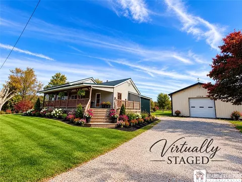 3046 Carpenter Pringle Rd, North Harmony, NY 14710
