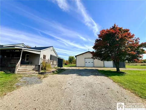 3046 Carpenter Pringle Rd, North Harmony, NY 14710