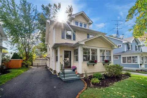 121 Irvington Rd, Rochester, NY 14620