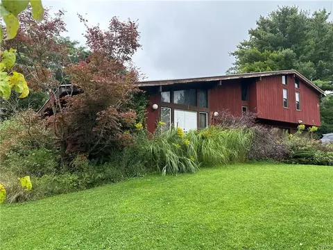 4387 Kasson Rd, Onondaga, NY 13215