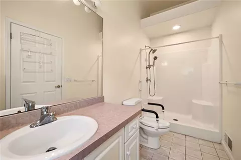 Bath - 997 Cane Patch, Webster, NY 14580 photo 1 of 2
