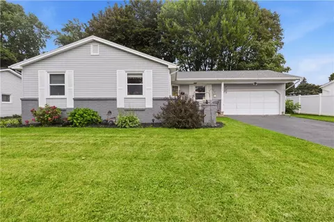 168 Carmas Dr, Greece, NY 14626