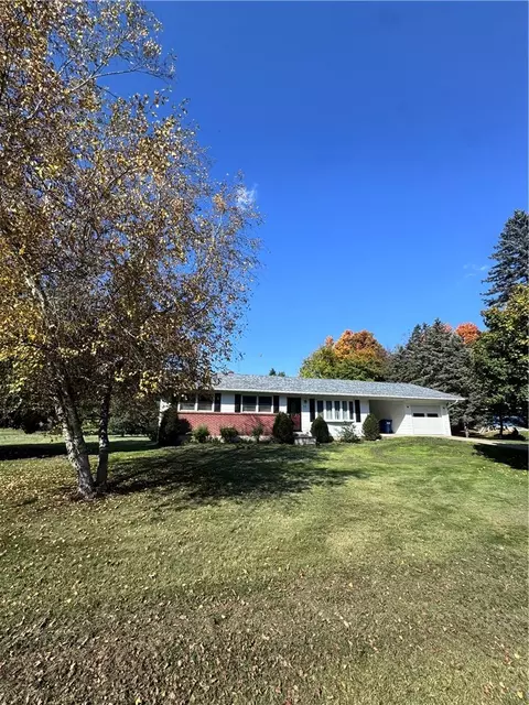46 Railroad St, Chemung, NY 14825