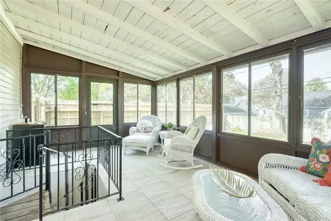 Exterior - 408 Spencer Rd, Irondequoit, NY 14609 photo 4 of 8