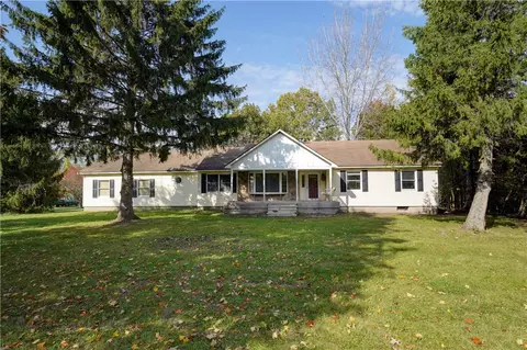 304 Lawrence Rd, Brockport, NY 14420