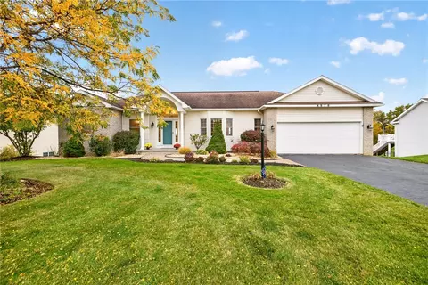 4578 Ridge Rd, Canandaigua, NY 14424