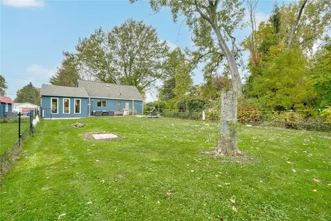 Exterior - 58 Eugene St, Gates, NY 14606 photo 6 of 10