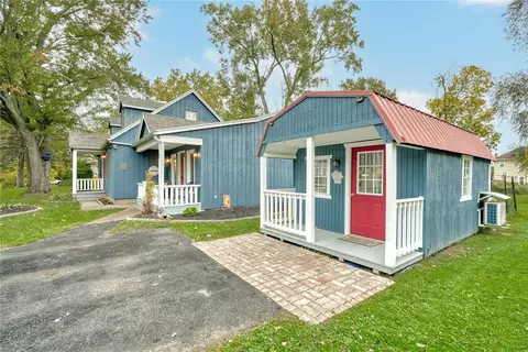 Exterior - 58 Eugene St, Gates, NY 14606 photo 4 of 10