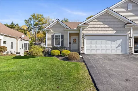 Exterior - 534 Audubon Trl Trl, Irondequoit, NY 14622 photo 2 of 7