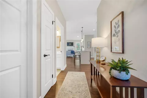 Entry Way - 534 Audubon Trl Trl, Irondequoit, NY 14622 photo 6 of 7
