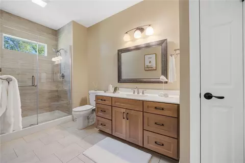 Bath - 534 Audubon Trl Trl, Irondequoit, NY 14622 photo 1 of 4