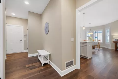 Entry Way - 534 Audubon Trl Trl, Irondequoit, NY 14622 photo 3 of 7