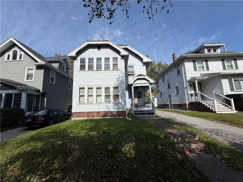 88-90 Genesee Park Blvd, Rochester, NY 14611