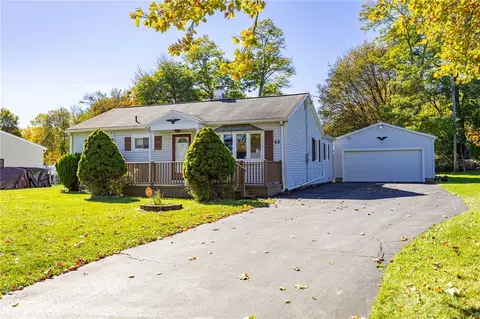 63 Palamino Dr, Rochester, NY 14623
