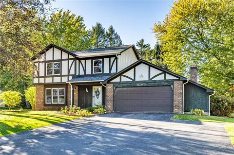 785 Coventry Dr, Webster, NY 14580