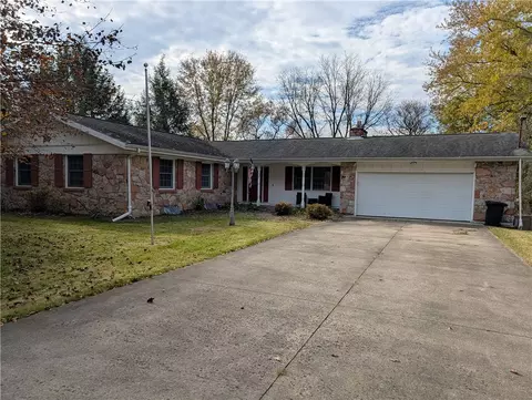 79 Briarcliff Dr, Horseheads, NY 14845
