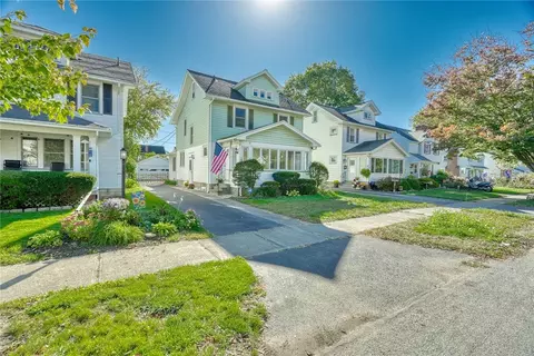 Exterior - 69 Hardison Rd, Irondequoit, NY 14617 photo 3 of 6