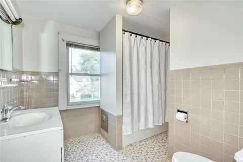 Bath - 69 Hardison Rd, Irondequoit, NY 14617 photo 1 of 1