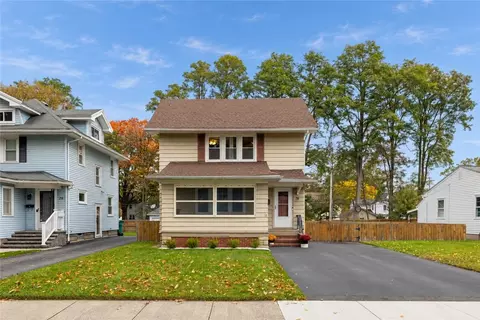 Exterior - 76 Armstrong Ave, Irondequoit, NY 14617 photo 2 of 9