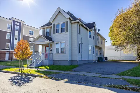135 Delevan St, Rochester, NY 14605