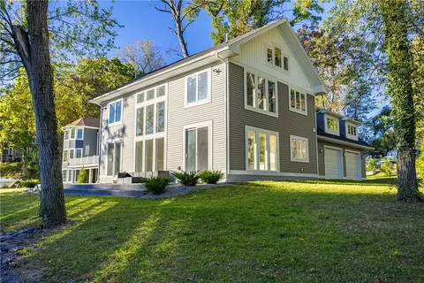 Exterior - 673 Seneca Rd, Irondequoit, NY 14622 photo 3 of 7