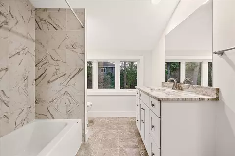 Bath - 673 Seneca Rd, Irondequoit, NY 14622 photo 4 of 6