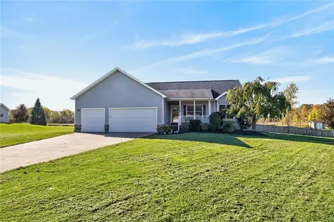 5650 Cummings Rd, Newstead, NY 14001