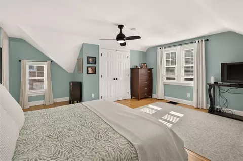 Bedroom - 155 Hoover Rd, Irondequoit, NY 14617 photo 3 of 6