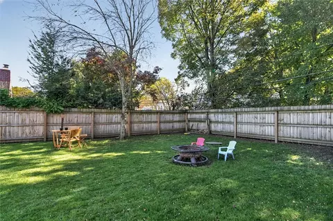 Exterior - 155 Hoover Rd, Irondequoit, NY 14617 photo 10 of 12