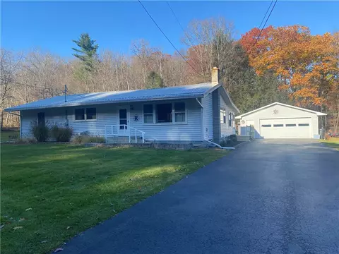 44 Eacher Hollow Rd, Horseheads, NY 14845
