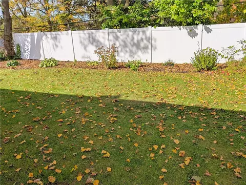 Exterior - 564 Hurstbourne Rd, Irondequoit, NY 14609 photo 3 of 3