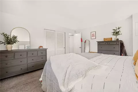 Bedroom - 46 Astronaut Dr, Irondequoit, NY 14609 photo 2 of 4