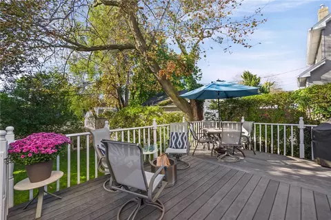 Exterior - 551 Spencer Rd, Irondequoit, NY 14609 photo 6 of 12