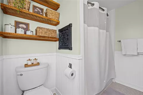 Bath - 551 Spencer Rd, Irondequoit, NY 14609 photo 3 of 3
