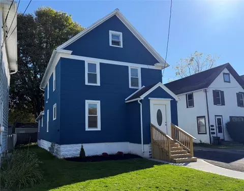 106 Madison St, East Rochester, NY 14445