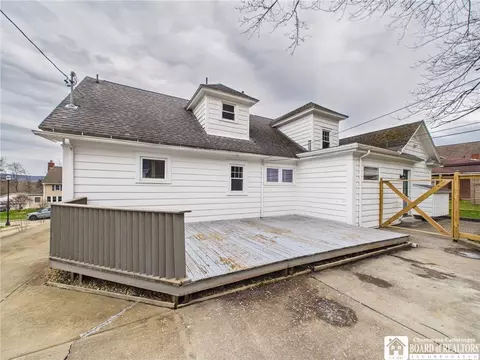 Exterior - 422 York St, Olean, NY 14760 photo 6 of 10