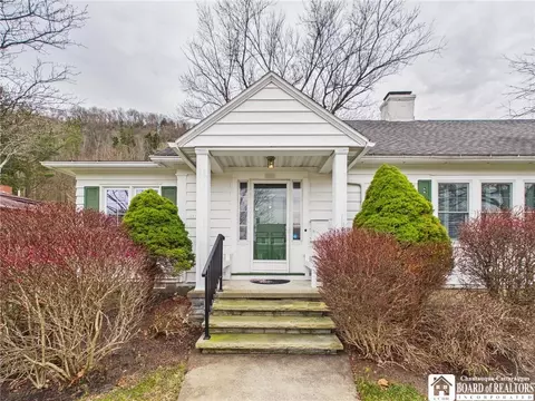 Exterior - 422 York St, Olean, NY 14760 photo 9 of 10