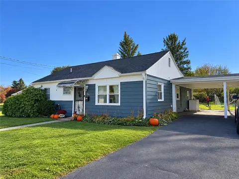140 Catalpa Dr, Horseheads, NY 14845