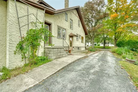 Exterior - 163 Vinton Rd, Irondequoit, NY 14622 photo 7 of 12